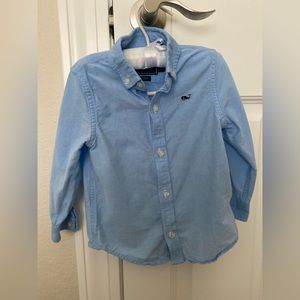 Vineyard vines button down shirt